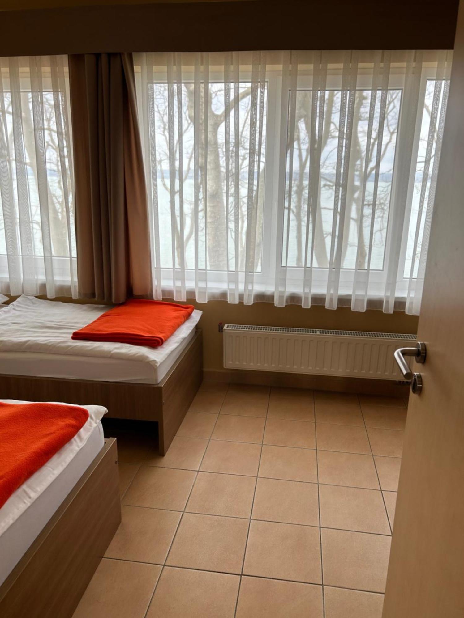 Bf Hotel Balatonföldvár Eksteriør bilde